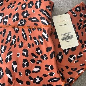 Fabletics 7/8 power hold Define High Waisted leggings XXL